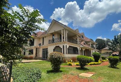 7 Bed House with En Suite at Runda