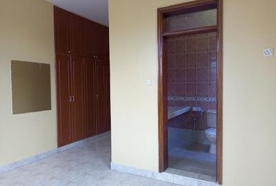 3 Bed Apartment with En Suite in Kizingo - 4