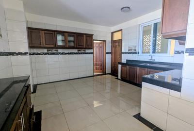 4 Bed Apartment with En Suite at Mwamba Avenue - 3