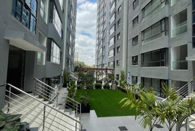 2 Bed Apartment with En Suite in Lavington