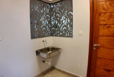 2 Bed Apartment with En Suite at Kileleshwa - 4
