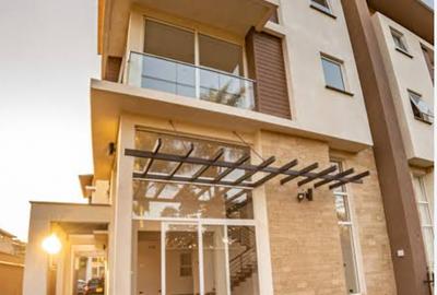 4 Bed Townhouse with En Suite at Kabasiran