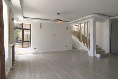 4 Bed Villa with En Suite in Kitengela - 2