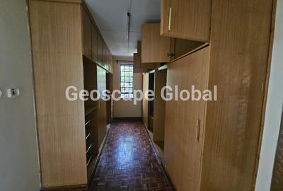 5 Bed House with En Suite in Muthaiga