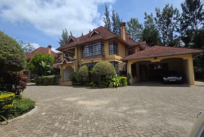 5 Bed House with En Suite in Lavington