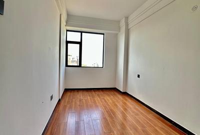 1 Bed Apartment with En Suite in Kilimani - 3