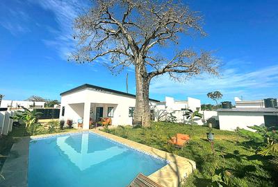 4 Bed Villa with En Suite in Diani