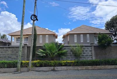 3 Bed Townhouse with En Suite in Syokimau