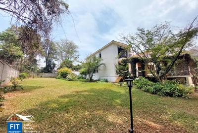 5 Bed House with En Suite in Muthaiga