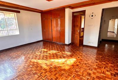 5 Bed Villa with En Suite in Karen - 2