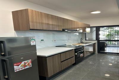 2 Bed Apartment with En Suite at Riverside Gardens
