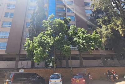 3 Bed Apartment with En Suite at 2Nd Ave Parklands