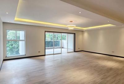 3 Bed Apartment with En Suite at Riverside - 3