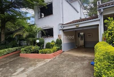 4 Bed Townhouse with En Suite in Kilimani