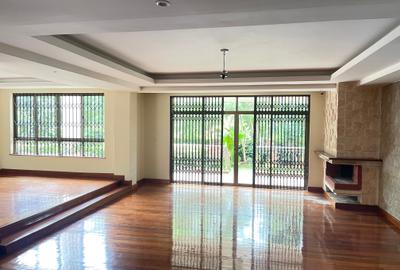 5 Bed Townhouse with Swimming Pool in Lavington