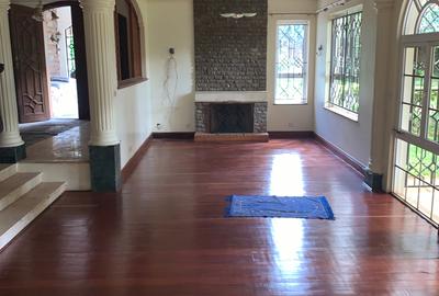 4 Bed House with En Suite at Crossroads - 4