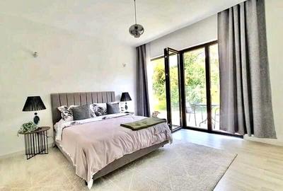 5 Bed Townhouse with En Suite at Karen - 4