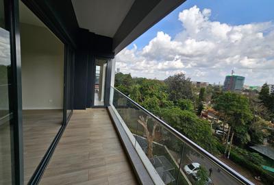 2 Bed Apartment with En Suite in Riverside