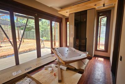 5 Bed Townhouse with En Suite in Runda - 3