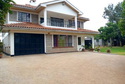 4 Bed Townhouse with Walk In Closet in Ngong