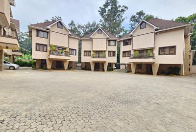5 Bed Townhouse with En Suite in Lavington
