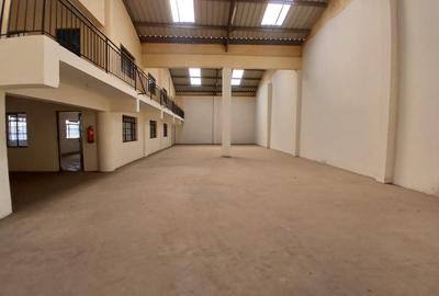 10,000 ft² Warehouse with Parking in Mombasa Road