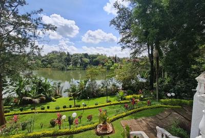 5 Bed House with En Suite at Nyari