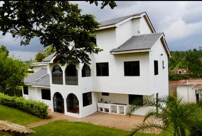 7 Bed House with Garden at Mayor Road