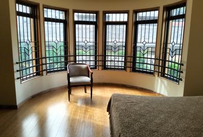 5 Bed Townhouse with En Suite in Kyuna - 4