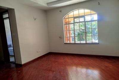 4 Bed House with En Suite in Karen - 3