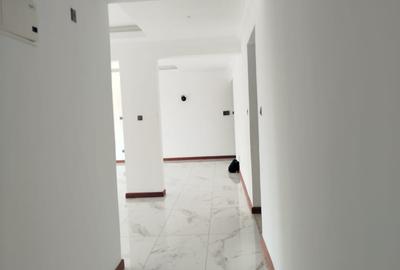 3 Bed Apartment with En Suite in Kileleshwa