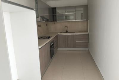 2 Bed Apartment with En Suite in Westlands Area - 4