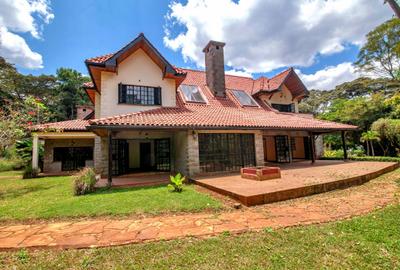 6 Bed House with En Suite in Karen - 2