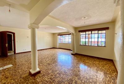 3 Bed Apartment with En Suite in Westlands Area - 4