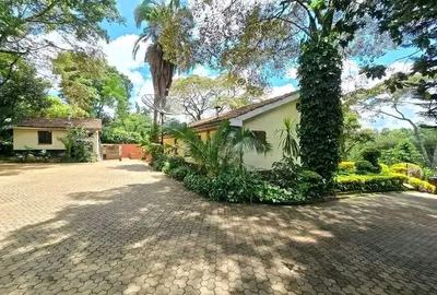 4 Bed House with En Suite at Loresho - 2