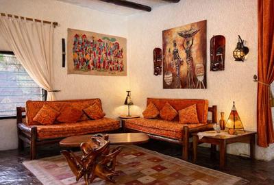 3 Bed Villa with Swimming Pool in Mtwapa - 3