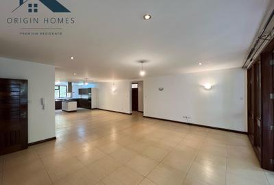 3 Bed Apartment with En Suite at Riverside Drive
