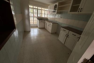 2 Bed Apartment with Parking in Lavington