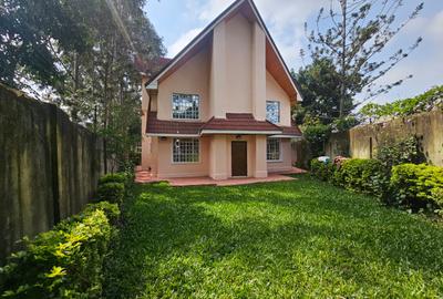 5 Bed House with En Suite in Lavington