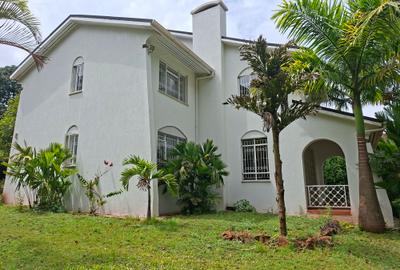 4 Bed House with En Suite at Off Ruaka Rd