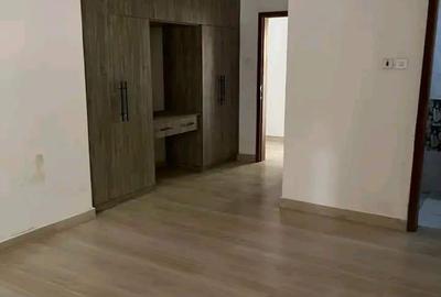 4 Bed Apartment with En Suite at Parklands - 3