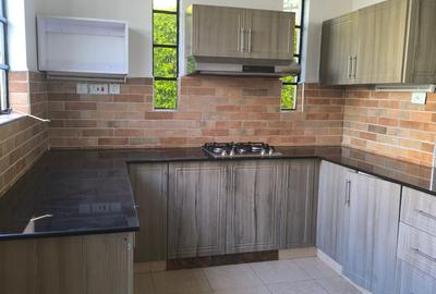 4 Bed House with En Suite in Loresho - 3