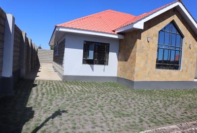 3 Bed House with En Suite at Acacia Area