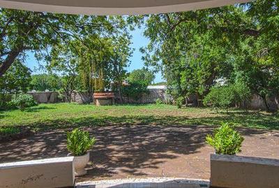 4 Bed House with En Suite in Nyali Area