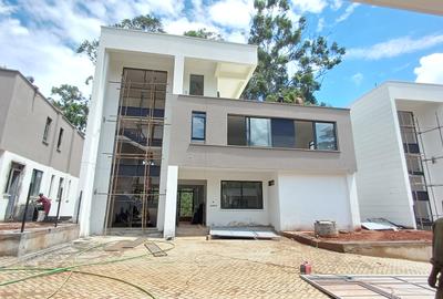 6 Bed Townhouse in Kitisuru