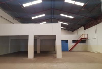 9,458 ft² Warehouse with Service Charge Included in Mombasa Road