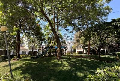 4 Bed Townhouse with En Suite in Kilimani - 2