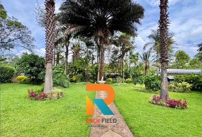 4 Bed Townhouse with En Suite in Gigiri