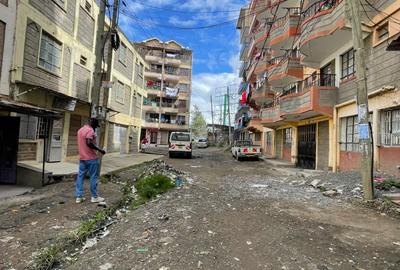 2 Bed Apartment with Parking in Donholm - 4