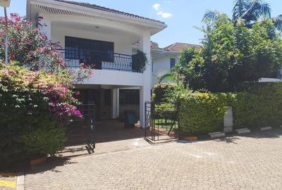 4 Bed Townhouse with En Suite in Westlands Area